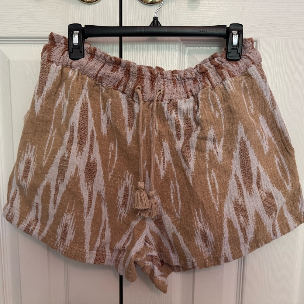 aerie Tan and Cream Patterned Drawstring Athletic Shorts